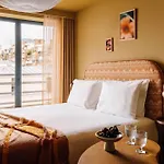 Hotel Le Jardin De Verre By Locke 4*