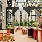 Hotel Le Jardin De Verre By Locke Paris