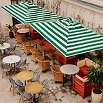 Le Jardin De Verre By Locke Hotel