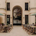 Hotel Le Jardin De Verre By Locke Paris