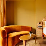 Hotel Le Jardin De Verre By Locke
