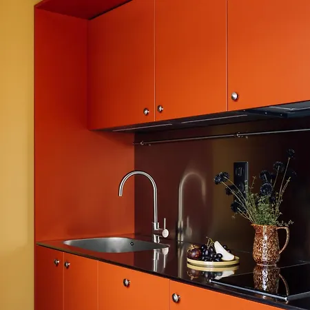 Hotel Le Jardin De Verre By Locke 4*