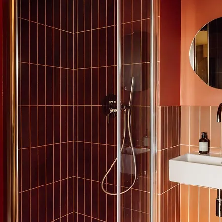 Le Jardin De Verre By Locke Hotel 4*