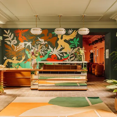 Le Jardin De Verre By Locke Otel 4*