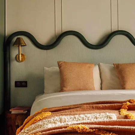 Le Jardin De Verre By Locke Hotell Paris