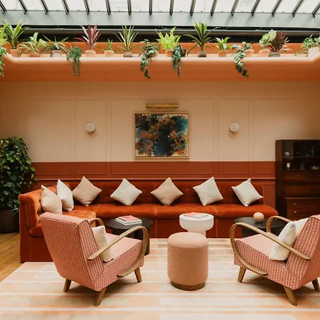 Hotell Le Jardin De Verre By Locke Paris